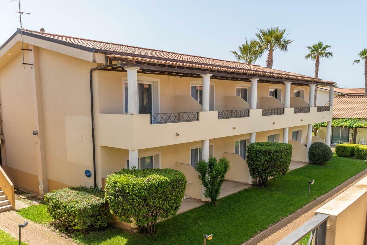 Nicotera Beach Village Экстерьер фото